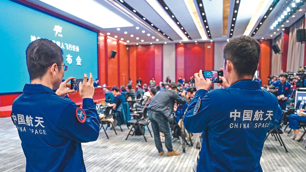 EXPERIENCIA. La misión está encabezada por Ye Guangfu, astronauta que integró el lanzamiento del Shenzhou-13, en 2021.