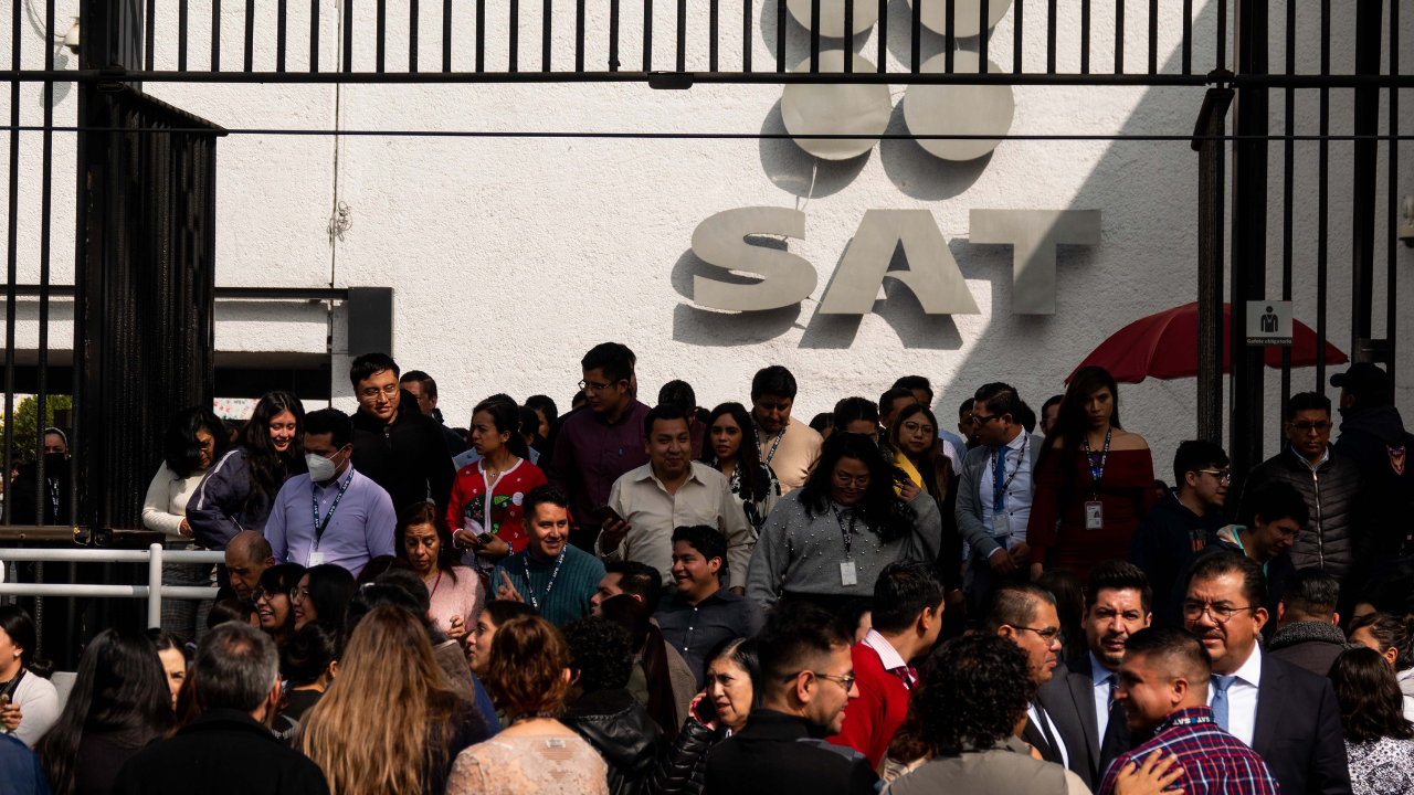 SAT reporta intermitencias en su página… por último día de declaraciones