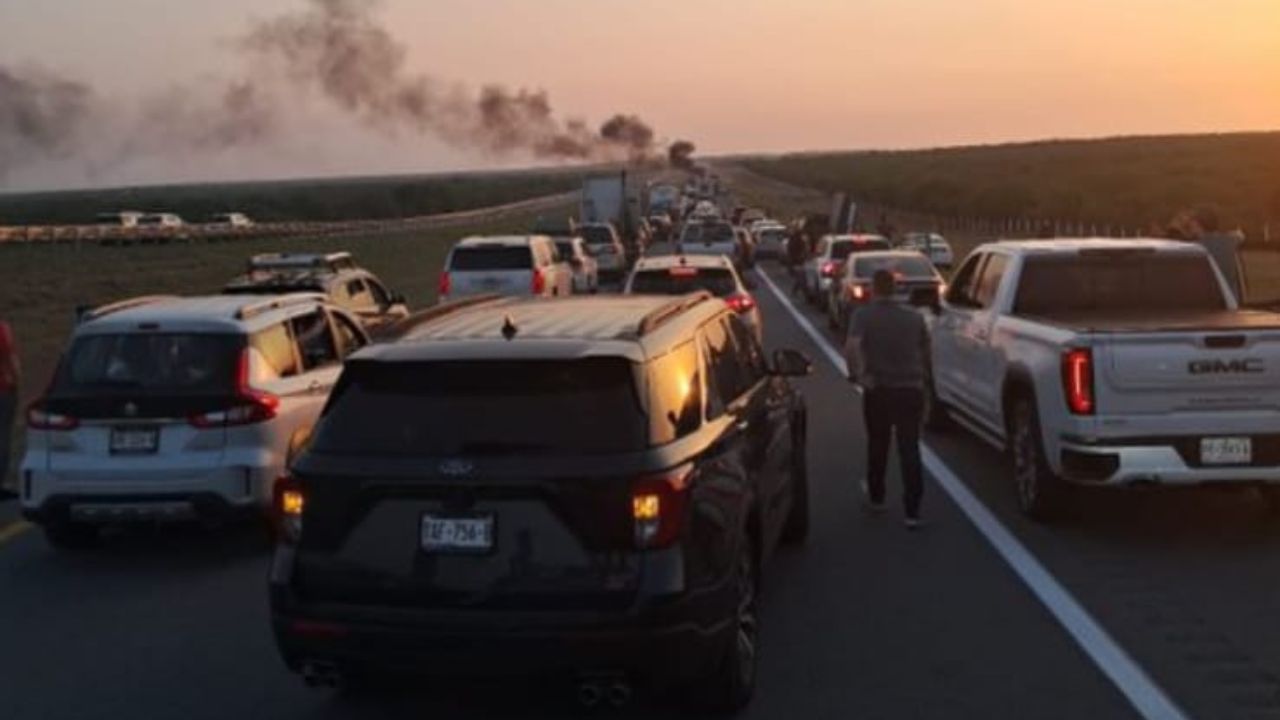 Ataque armado paraliza la autopista Monterrey-Reynosa