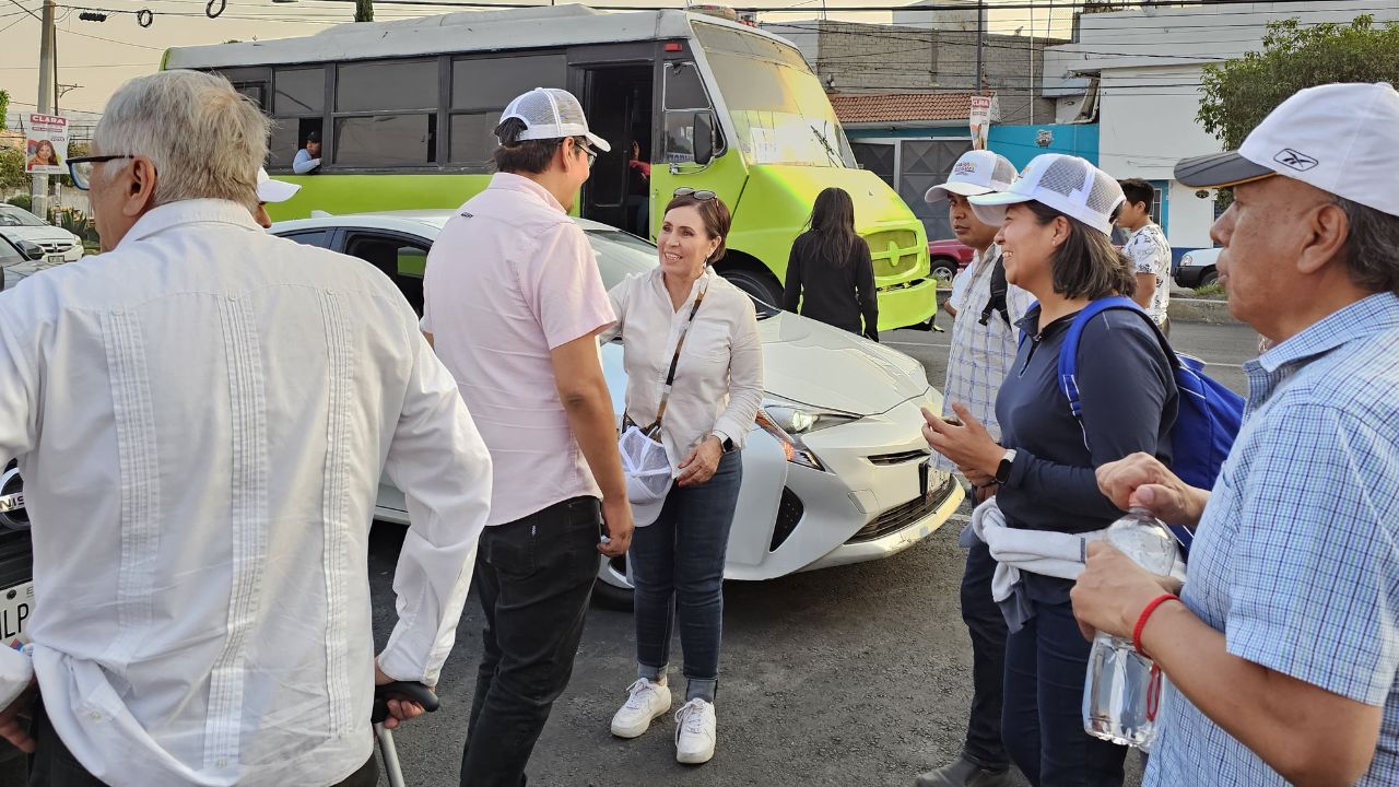 “Vengo como mamá”: Reaparece Rosario Robles en mitin de oposición