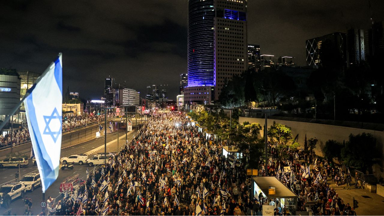 A partir del domingo, primer día de la semana en Israel, se suspenderán "las actividades educativas, las excursiones y las salidas" escolares y extraescolares".