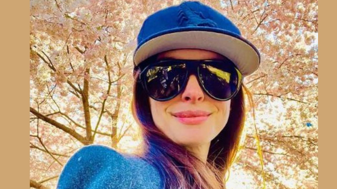 Anne Hathaway lleva 5 años son tomar alcohol