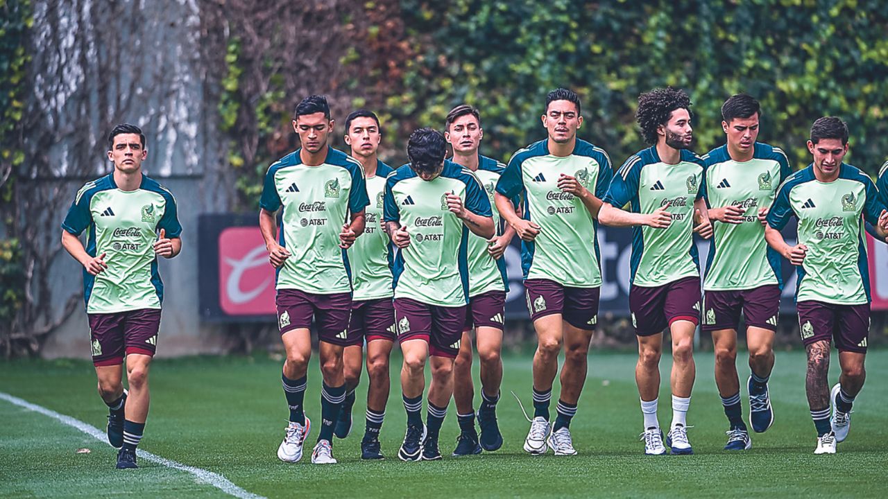 Bolivia, Jaime Lozano aseguró que su jerarquía como seleccionador nacional nunca ha sido puesta en duda con futbolistas que le hayan exigido llevar al Tri