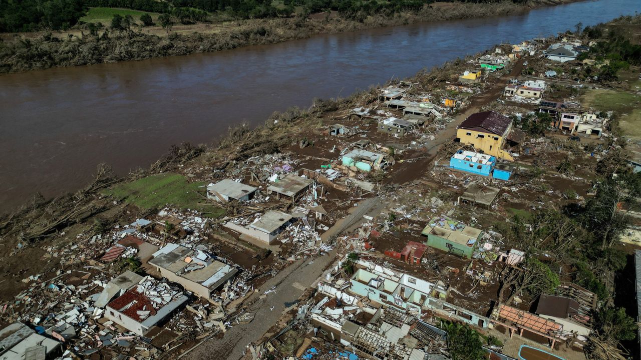 Sin precedentes. La deforestación para el cultivo de soja agravó las inundaciones en el sur de Brasil, según expertos.