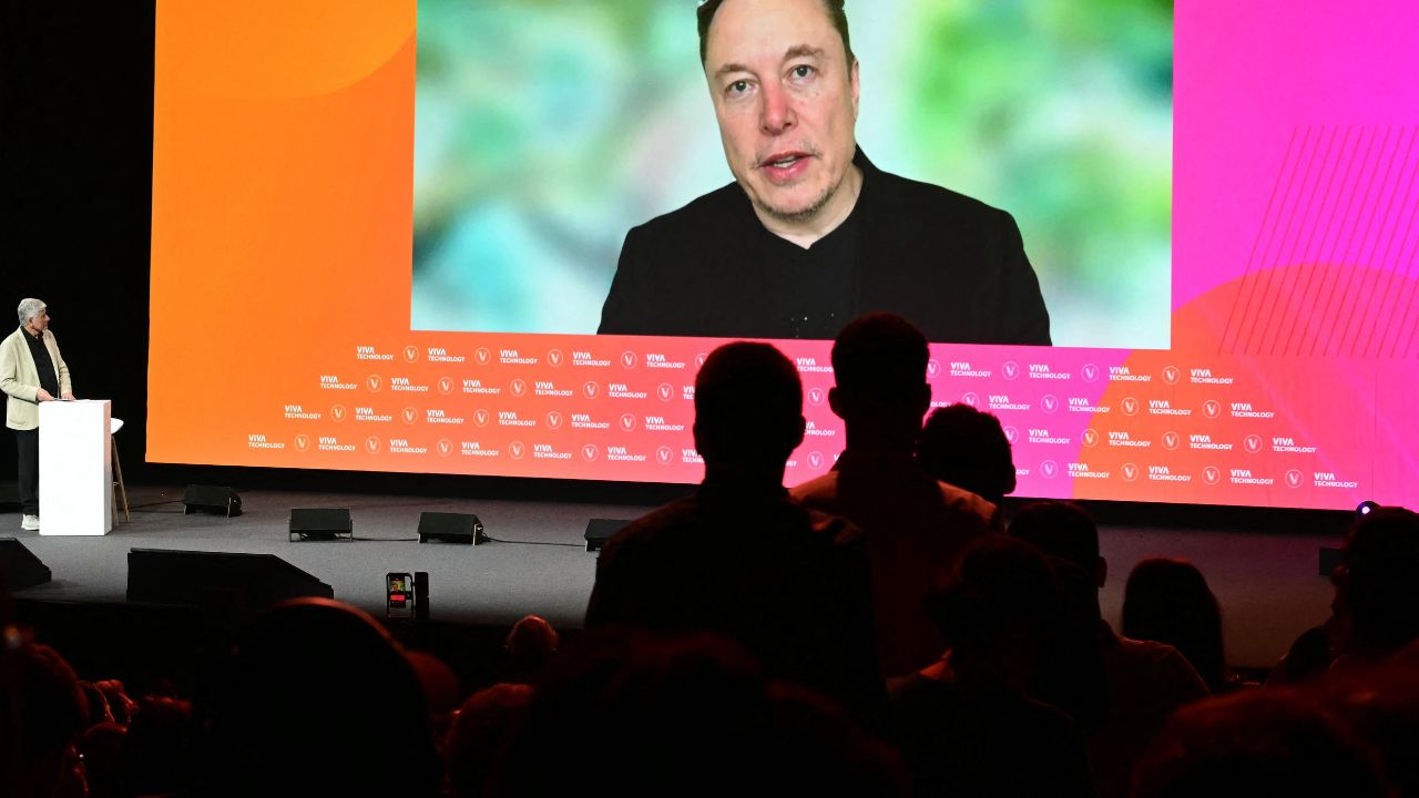 La startup xAI, del magnate Elon Musk, anunció que ha recaudado 6 mil millones de dólares de inversores en un mercado de la Inteligencia Artificial