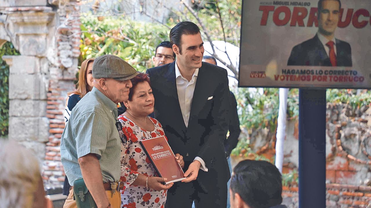 Compromiso. El candidato de la alianza Morena, PT y PVEM aclaró que es un plan que mejorará la seguridad con un enfoque social.