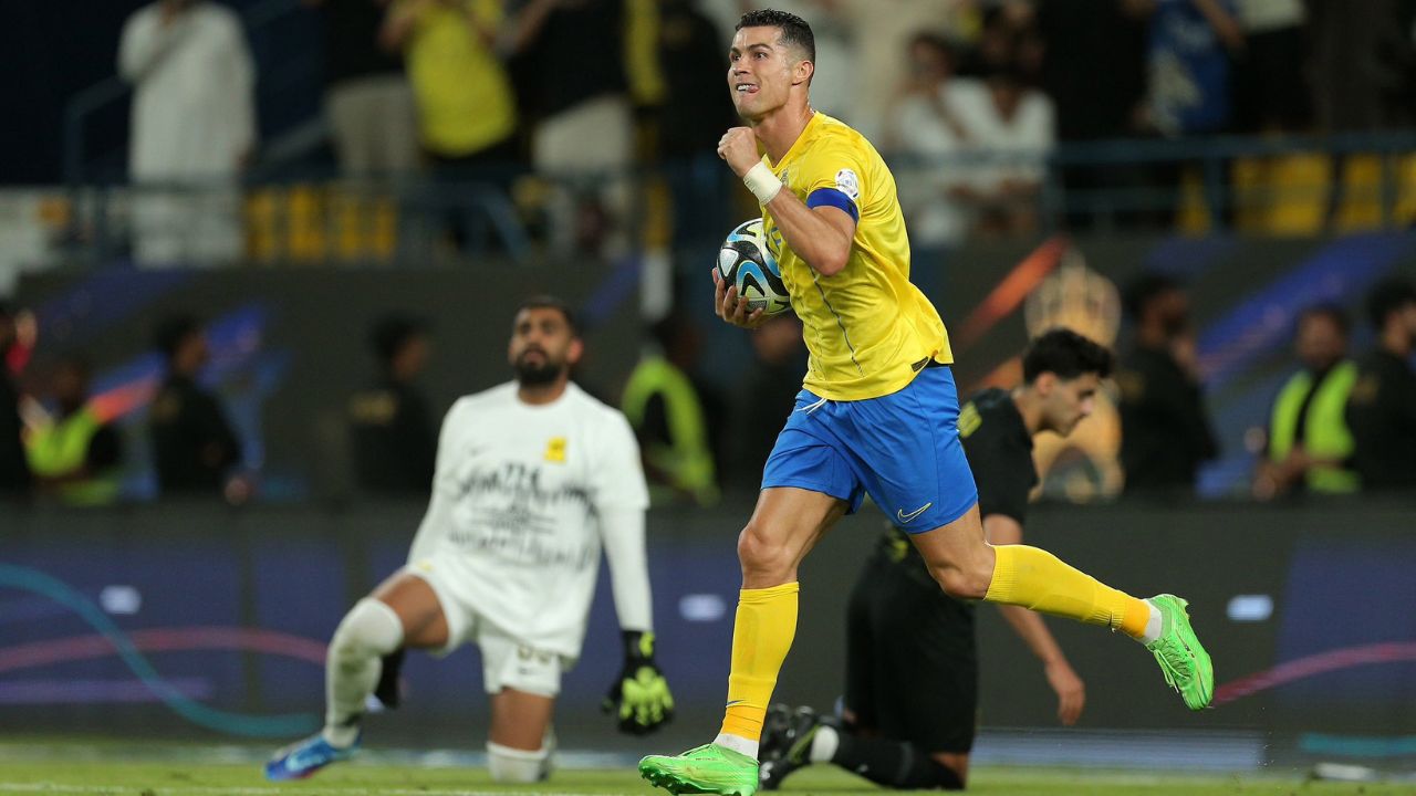 Con el doblete conseguido en la victoria del Al-Nassr de 4-2 sobre el Al-Ittihad de la Superliga de Arabia Saudita, Cristiano Ronaldo consiguió un nuevo récord personal