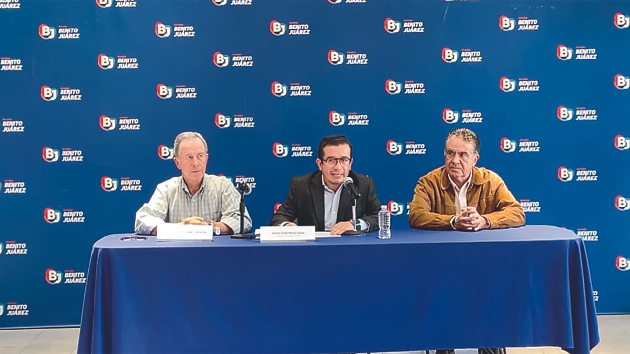 Conferencia. El titular de la demarcación desmintió que no se le brindara apoyo a los vecinos afectados; han estado cerca de ellos para atenderlos.