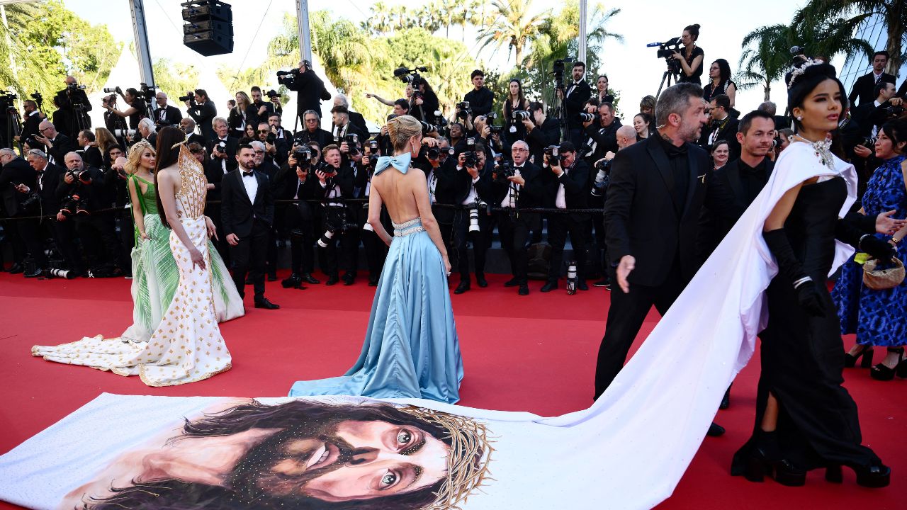 Los cineastas argentinos en el Festival Internacional de Cine de Cannes fustigan los recortes en la cultura del presidente ultraliberal Javier Milei, una “cruzada”