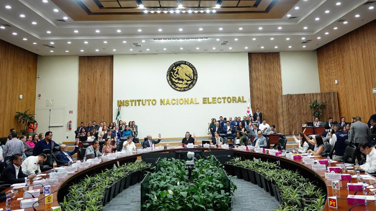 Reitera INE que asignará plurinominales hasta el 23 de agosto