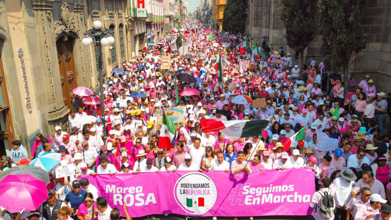 Marea Rosa en Puebla