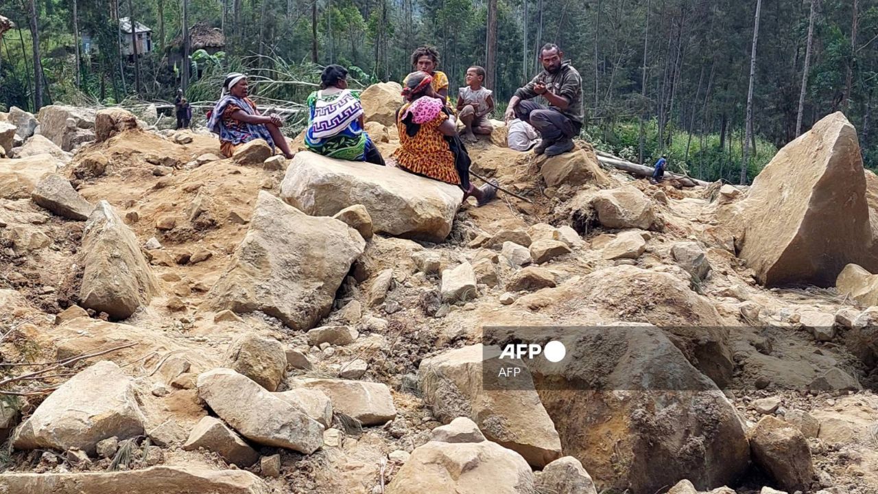 Reportan más de 2 mil sepultados en deslizamiento en Papúa Nueva Guinea