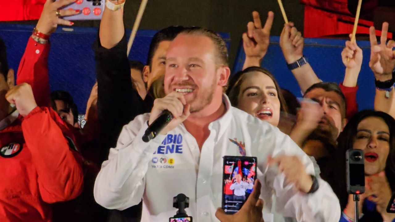 Cierra Taboada campaña en el Ángel de la Independencia