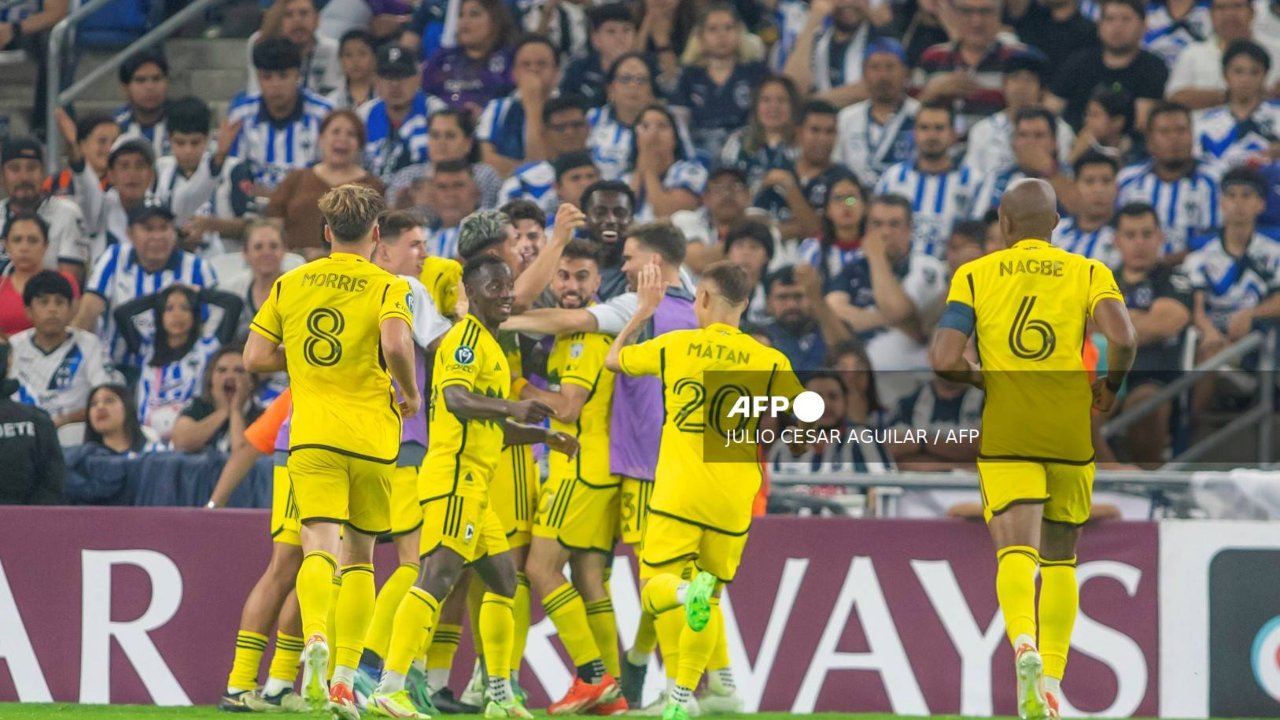 Columbus Crew terminó con lo que empezó en su casa y derrotó 3-1 (5-2 global) a los Rayados en una de las semifinales de la Concachampions