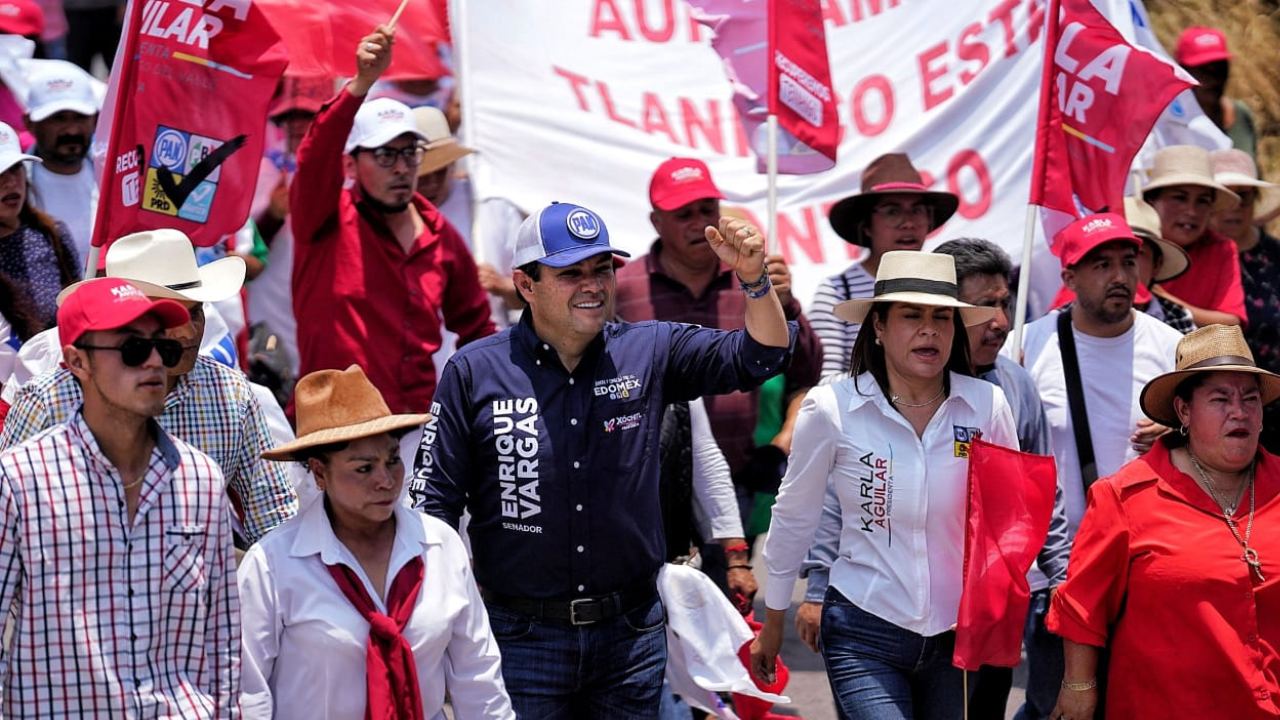 En Tenango del Valle, Enrique Vargas, candidato a Senador por la Coalición Fuerza y Corazón por México, se reunió con productores agrícolas