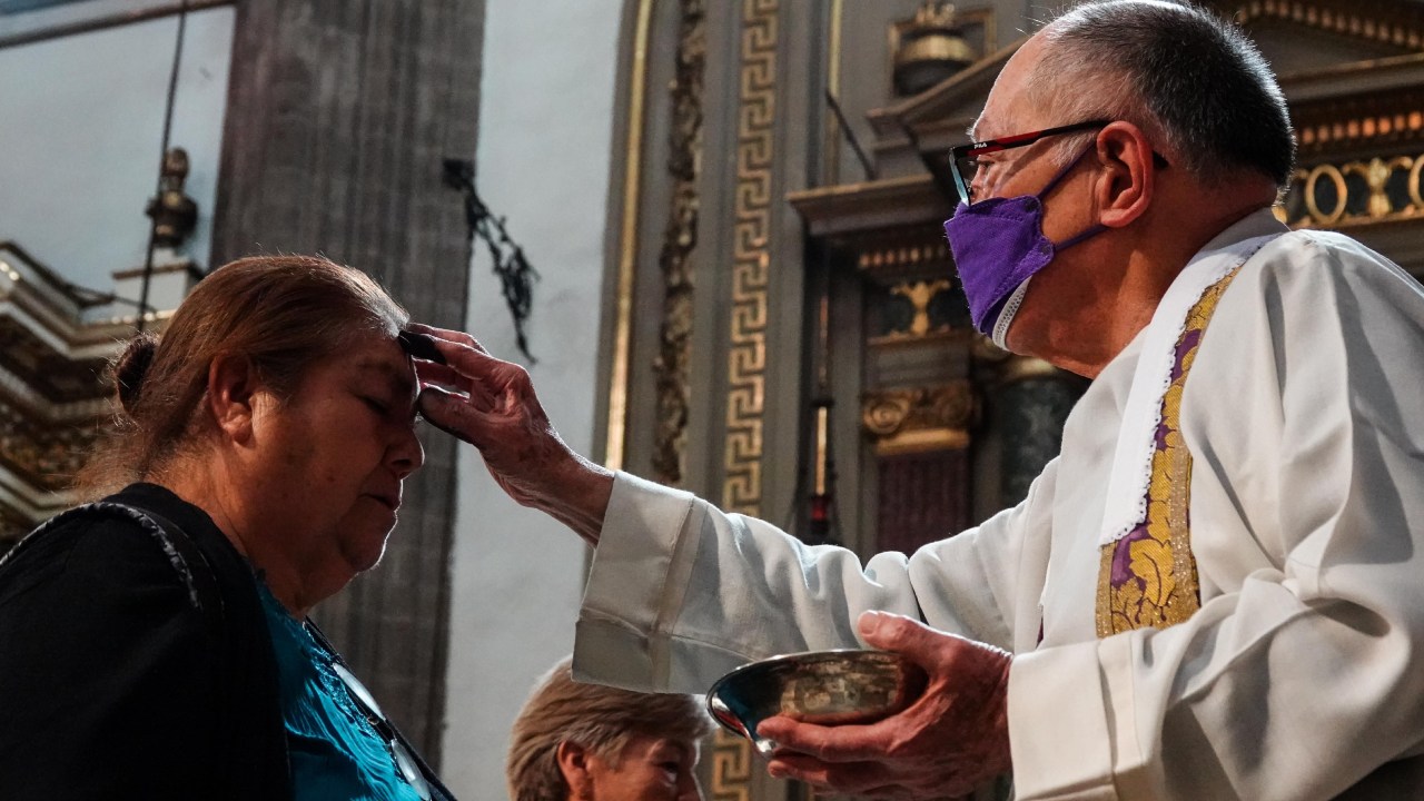 La CEM exhortó a miembros del clero y ministros de la Iglesia católica en México a acatar las leyes electorales