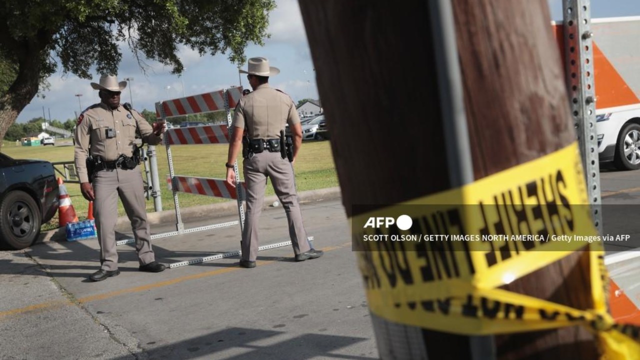 Tres mexicanos fallecieron y uno más se encuentra hospitalizado, luego de un accidente vehicular ocurrido en el condado de Val Verde, Texas.