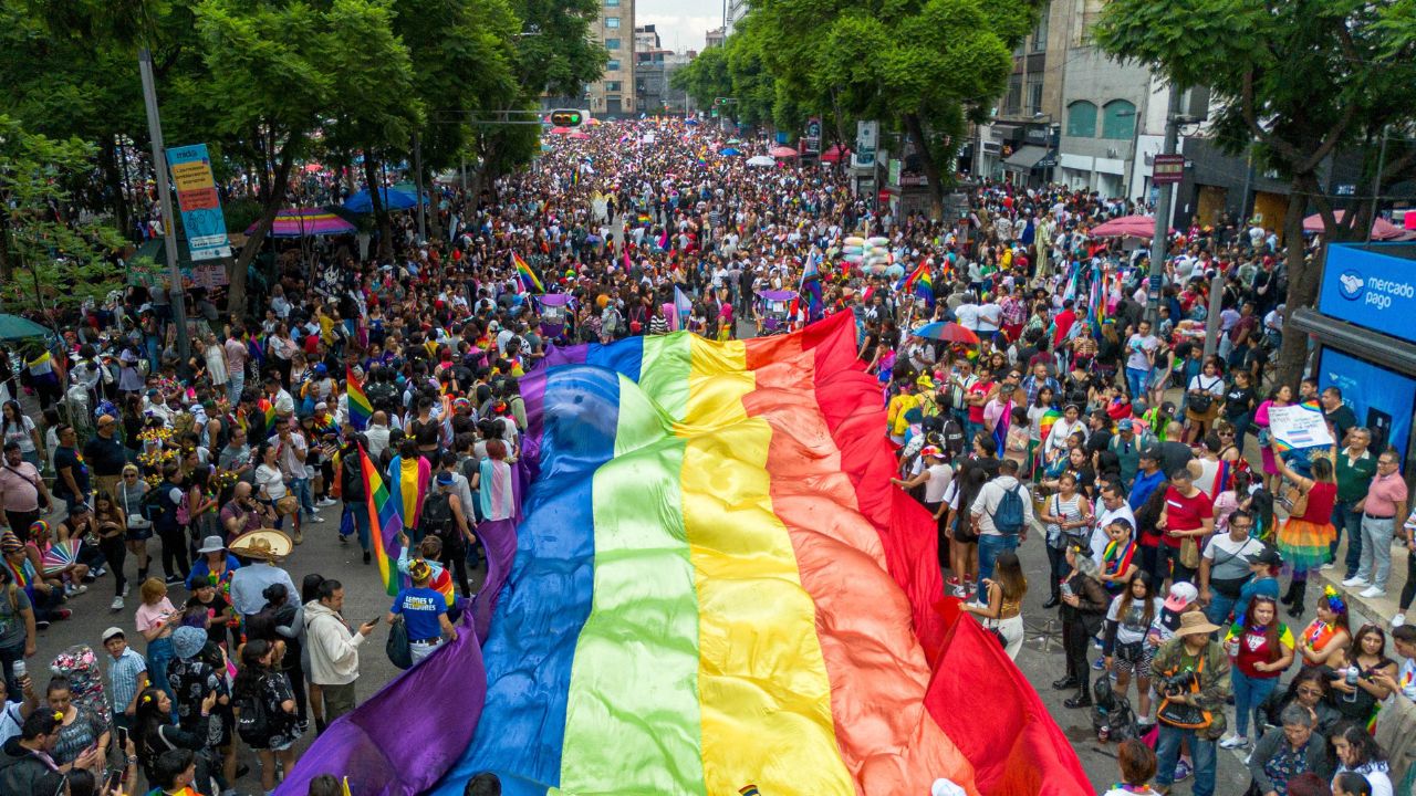 Gobierno de CDMX confirma asistencia de 260 mil personas a la Marcha del Orgullo LGBTTTIQ+ 2024