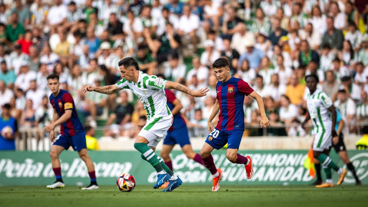 El equipo filial de la entidad blaugrana se mantendrá un año más en la tercera categoría denominada Primera Federación, tras no lograr el salto a segunda división en una de las dos finales