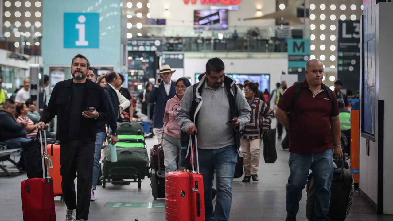 Las compañías aéreas esperan transportar casi 5 mil millones de personas en todo el mundo este año, superando el récord de 2019, antes de la pandemia de Covid-19