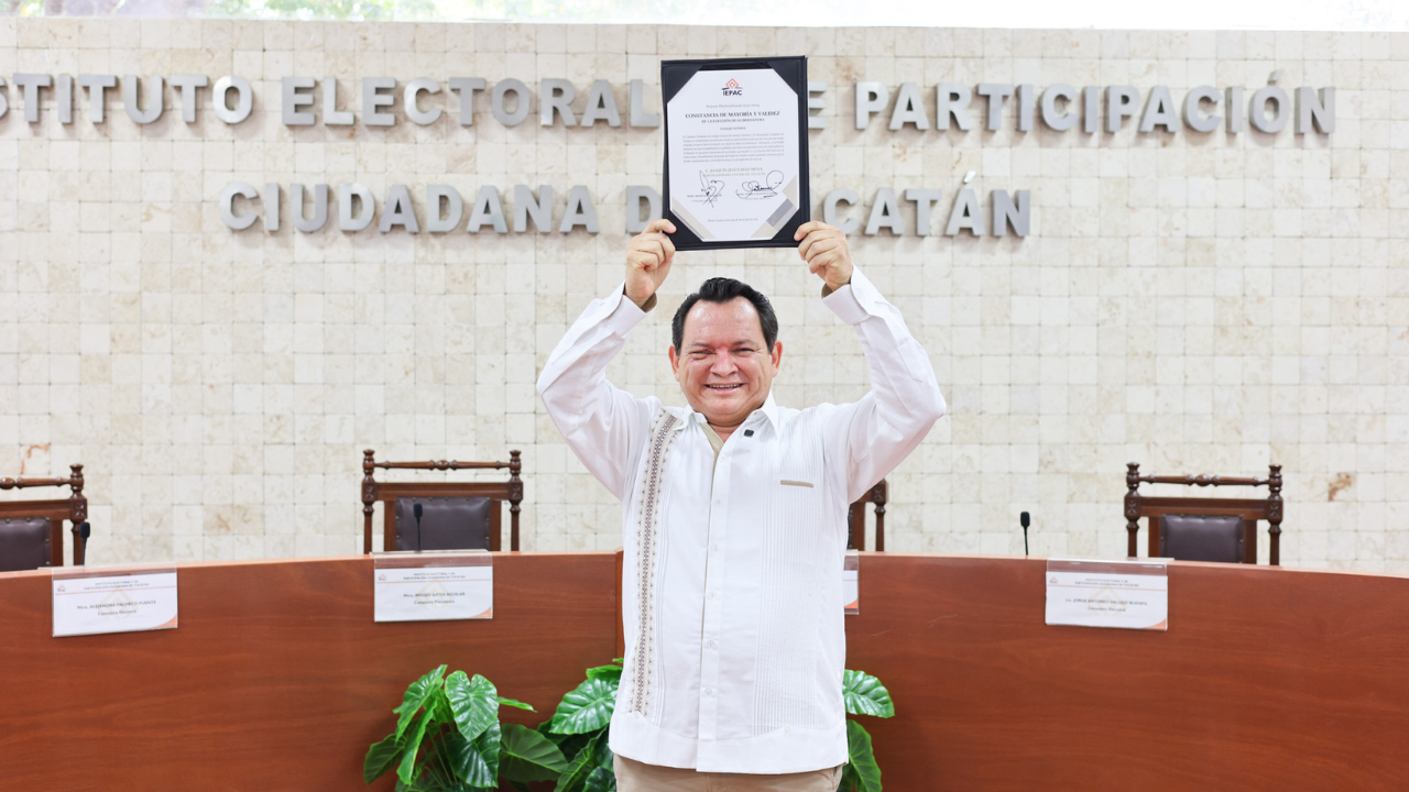 Constancia de Joaquín Díaz Mena