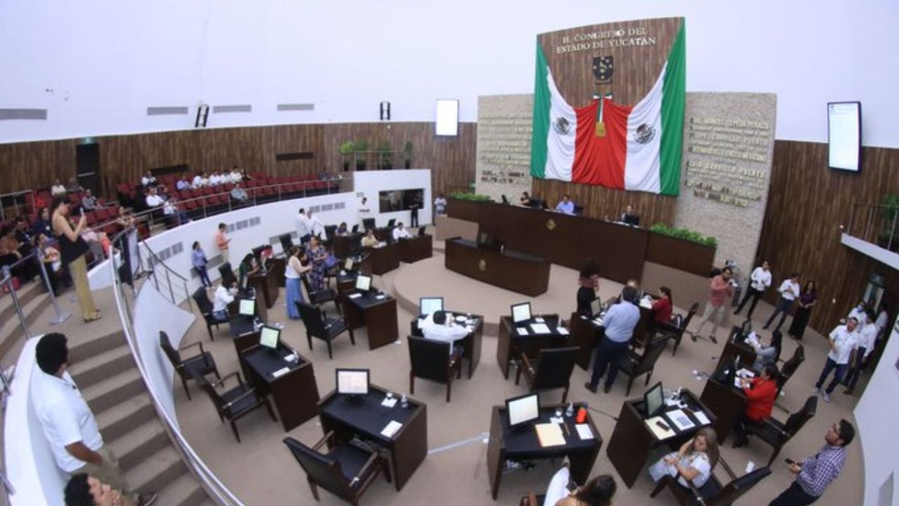 Morena y aliados sin mayoría absoluta en el Congreso de Yucatán