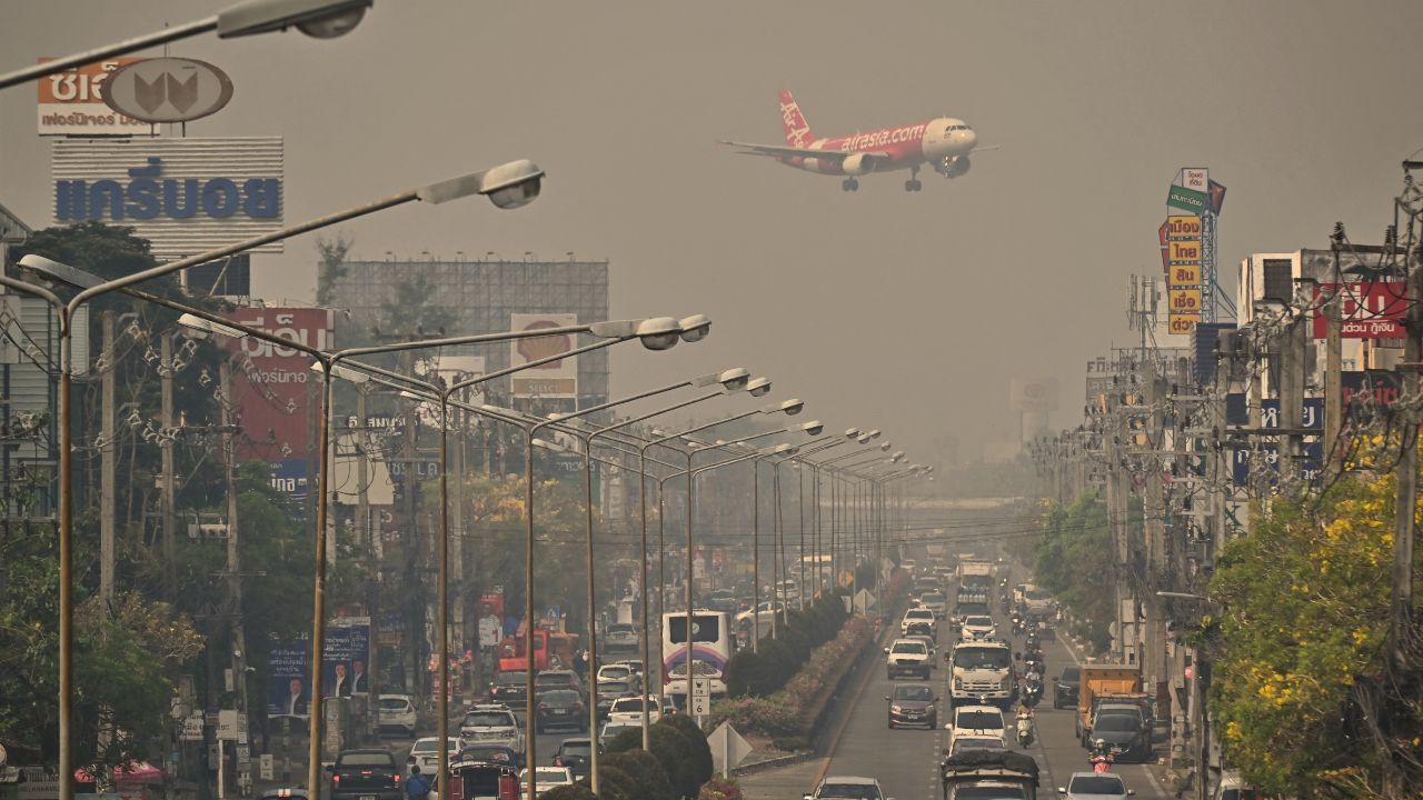 CONTAMINACIÓN. Los datos del estudio de la Universidad Tecnológica de Nanyang revelan una necesidad apremiante de enfocar esfuerzos en Asia, donde la densidad de población y las actividades industriales exacerban el problema de las partículas PM2.5