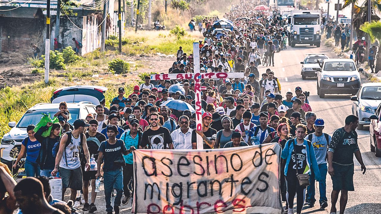 ALERTA. La continuidad de los flujos migratorios, a pesar de las restricciones, evidencia la persistencia de la búsqueda de oportunidades y seguridad por parte de miles de personas que buscan asilo.