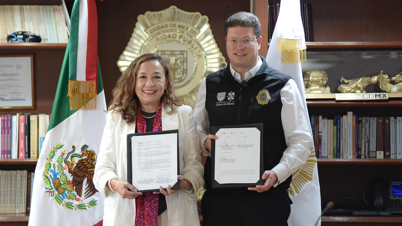 Celebran SSS y Semujeres convenio para capacitación de policías en materia de género