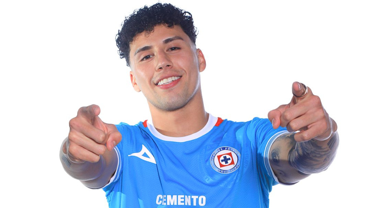 El Club de Futbol Cruz Azul hizo oficial el fichaje del lateral derecho Jorge Sánchez, proveniente de la liga de Países Bajos.