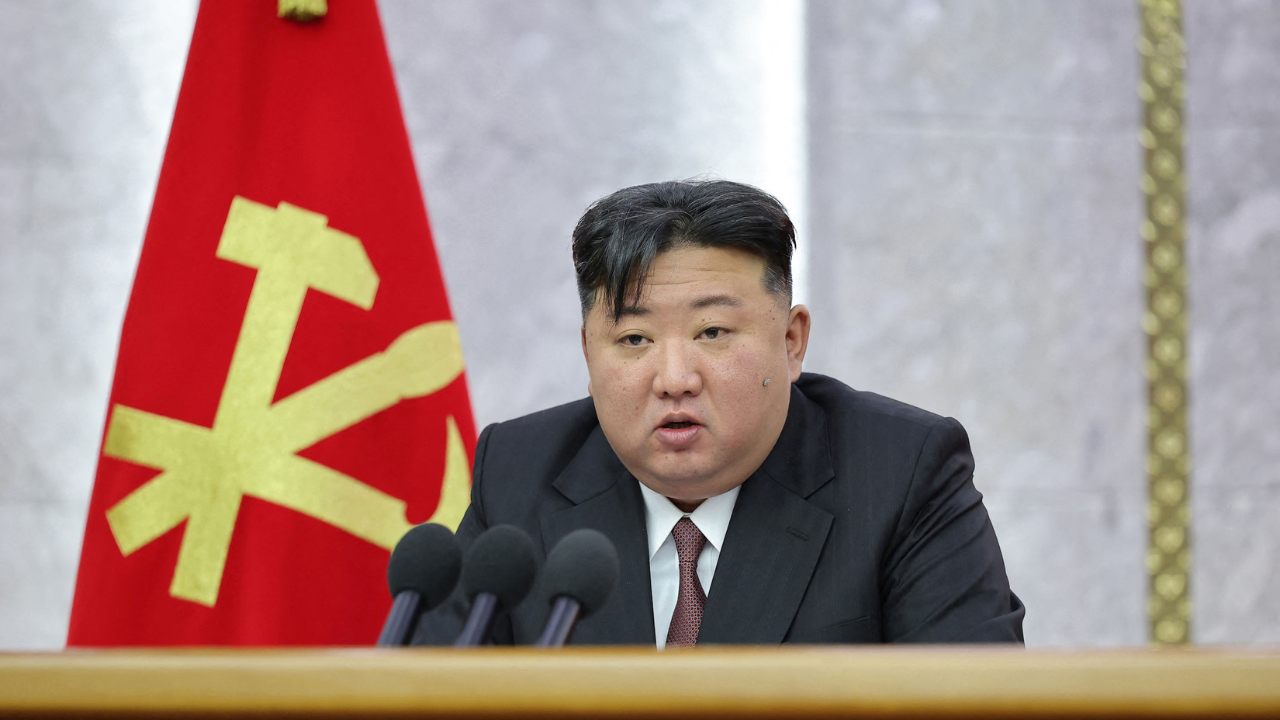 Kim Jong Un prepara a su hija para sucederlo, según servicio de inteligencia