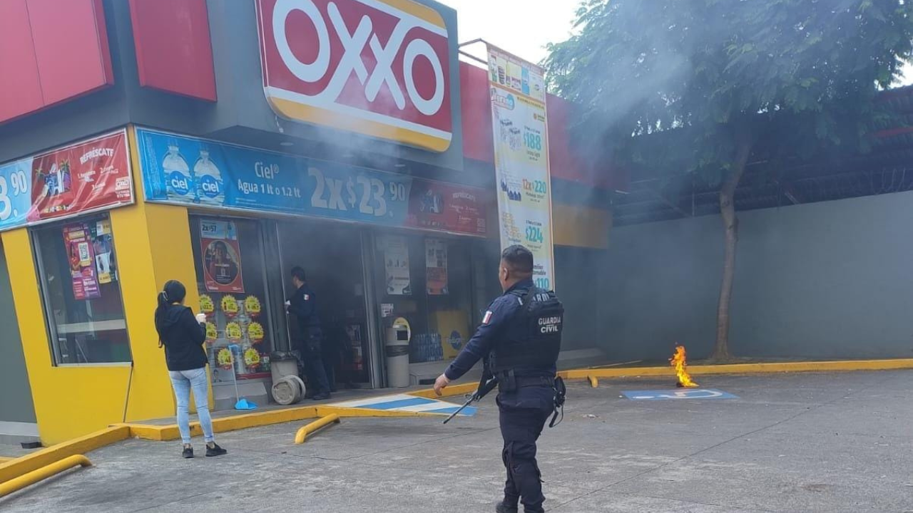 Ataque con bombas molotov en Uruapan