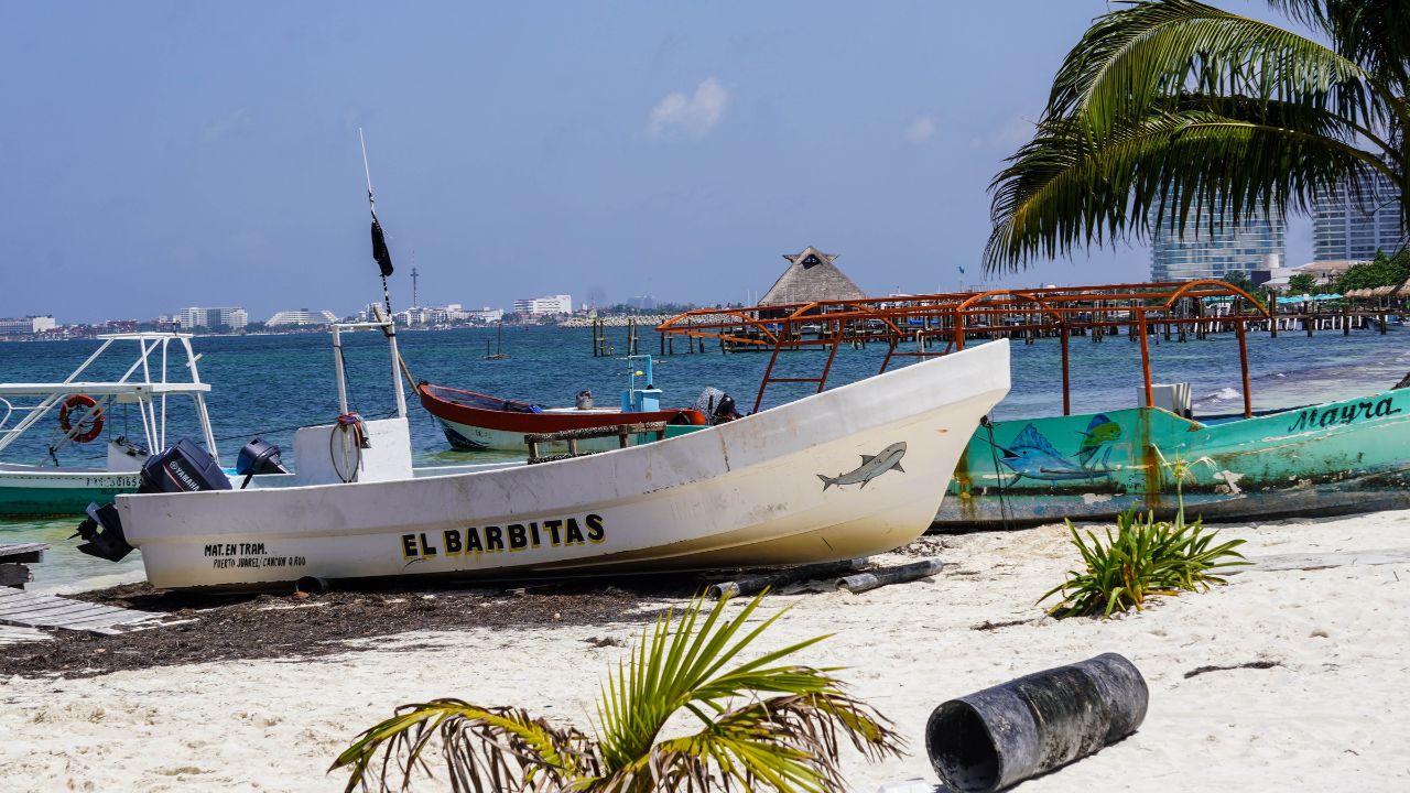 Ante el paso del ciclón Beryl como huracán o tormenta tropical por Quintana Roo y otras partes de México este fin de semana, la Asociación Mexicana de Instituciones de Seguros