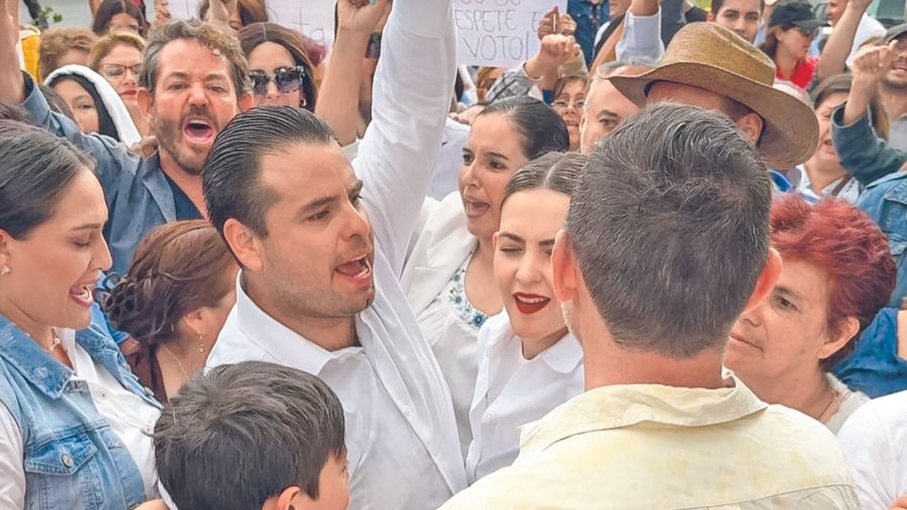 ACCIONES. El aspirante de la coalición Fuerza y Corazón por Zacatecas convocó a una manifestación mañana al mediodía frente a la presidencia municipal.