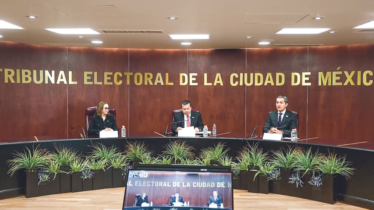 La coalición Morena, PT y PVEM tendrá 43 legisladores, a solo uno de la mayoría calificada que le permitiría hacer cambios a la Constitución de la capital del país.