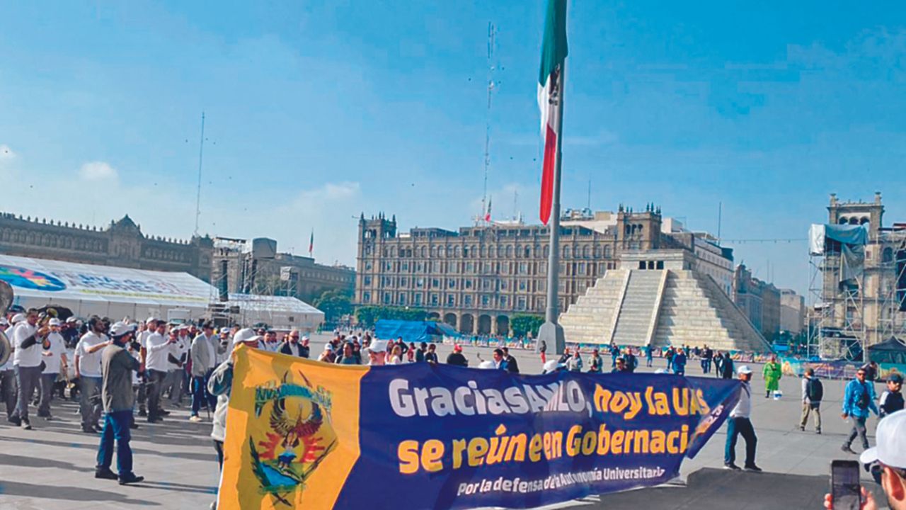 QUEJA. Los estudiantes acusan al gobernador sinaloense, Rubén Rocha Moya, de querer violentar su autonomía