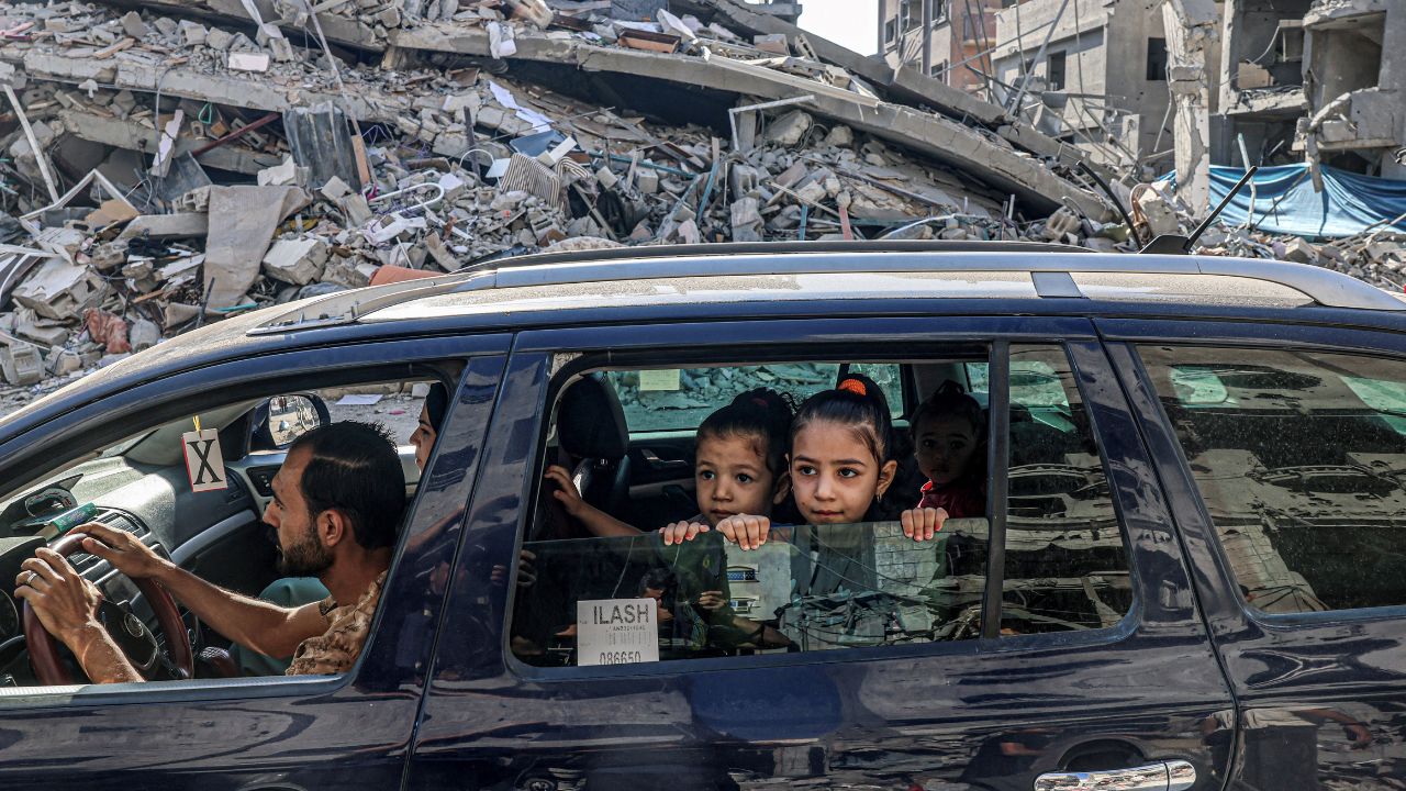 Said Khatib, recibió ayer en Madrid el prestigioso premio Mingote, en presencia de los reyes de España, Felipe VI y Letizia, por una fotografía tomada en la Franja de Gaza