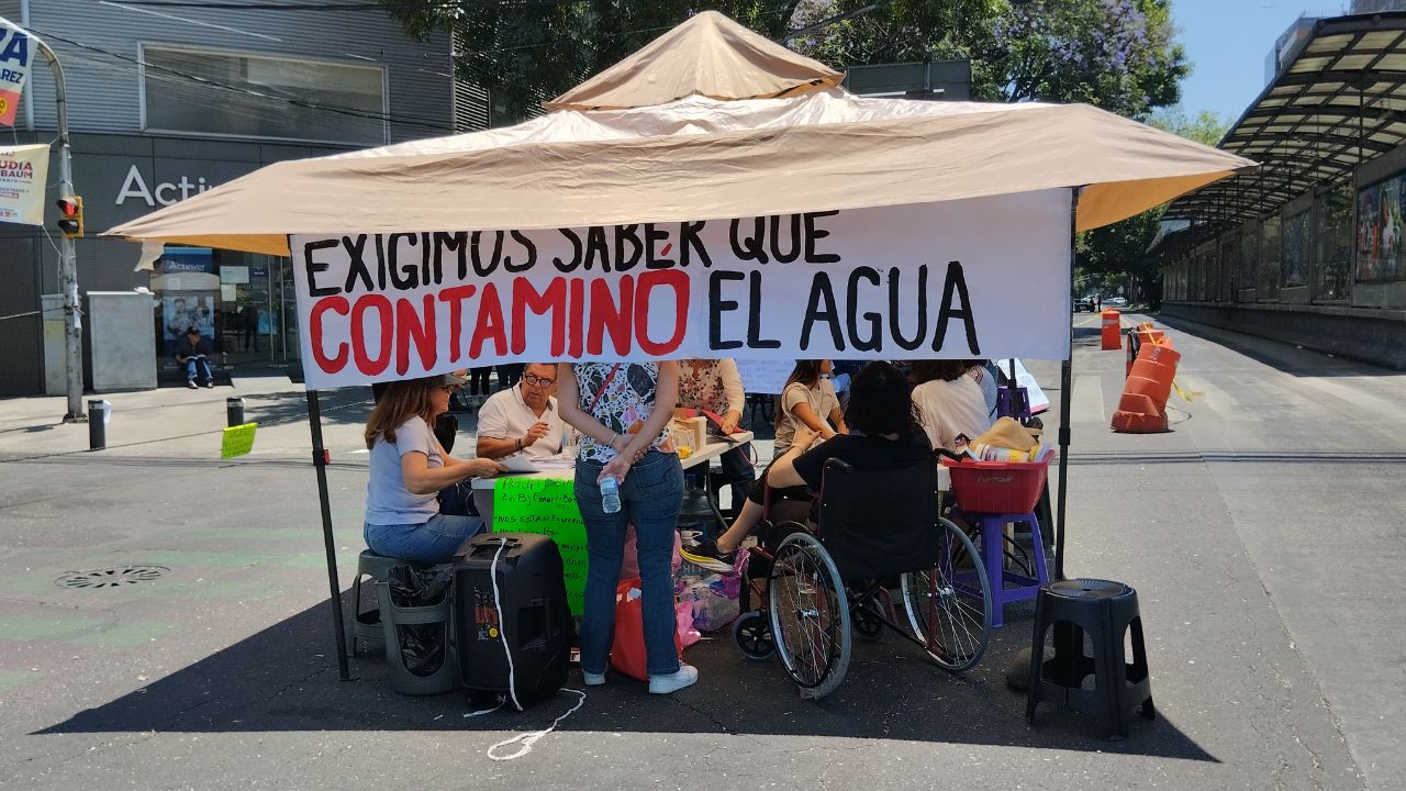 Medidas. Por más de 120 días, vecinos de diversas colonias afectadas por la contaminación del agua realizaron bloqueos en avenida Insurgentes Sur. 