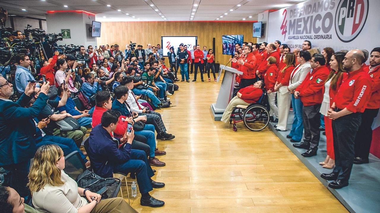 DENUNCIA. Moreno sostuvo que quienes buscan la división del PRI lo hacen a cambio de obtener impunidad y dejar un partido al servicio del Gobierno.