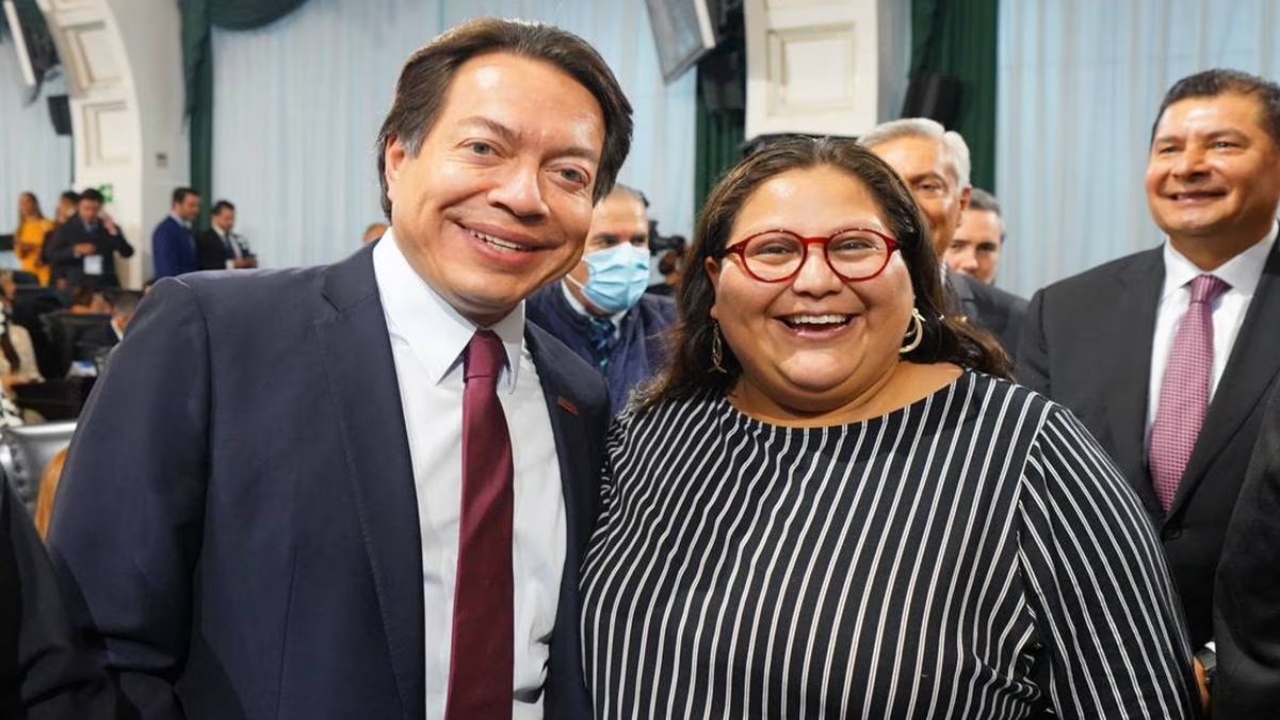 Foto: FB@mariodelgadocarrillo/ Mario Delgado y Citlali Hernandez celebran la decisiòn de TEPJF