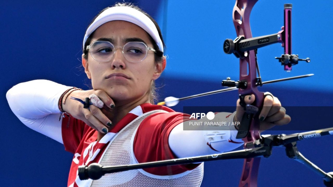 Arquera mexicana de Tiro con Arco, Ana Paula Vázquez ha escrito su nombre con letras de oro al alcanzar la medalla de bronce en París 2024.