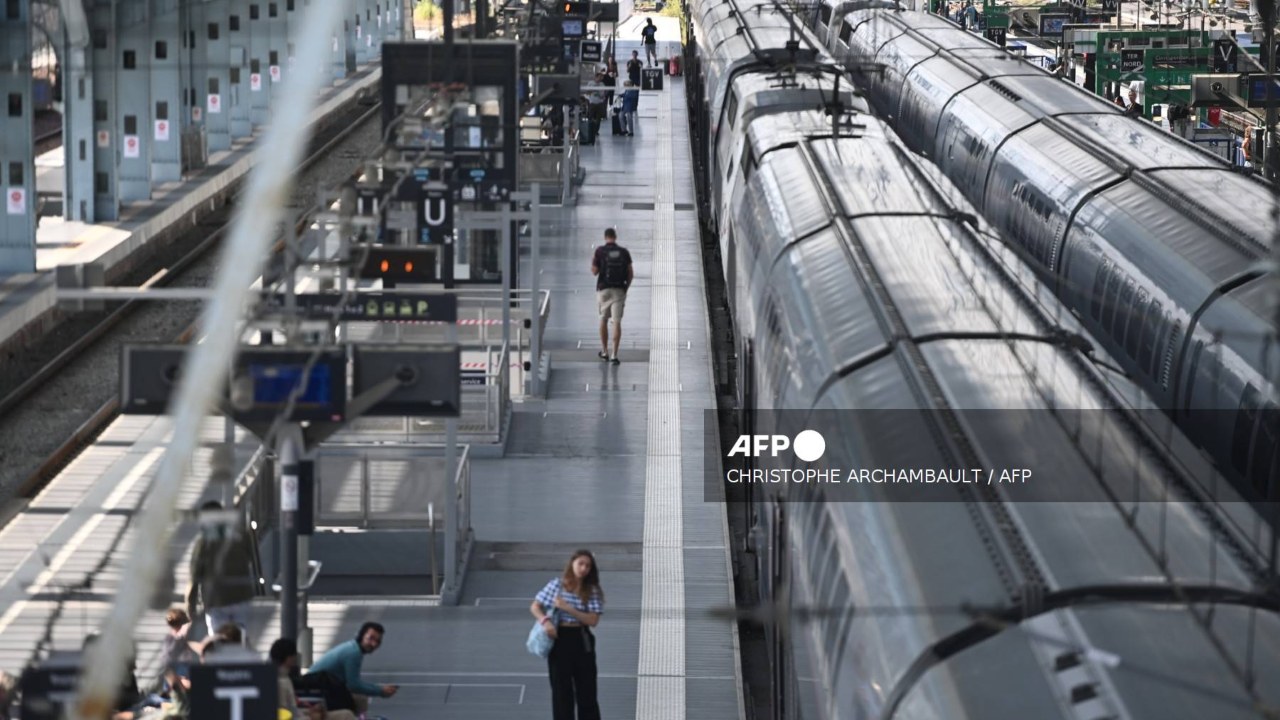 Red de trenes de alta velocidad en Francia sufre sabotaje a unas horas de la inauguración de los Juegos Olímpicos.