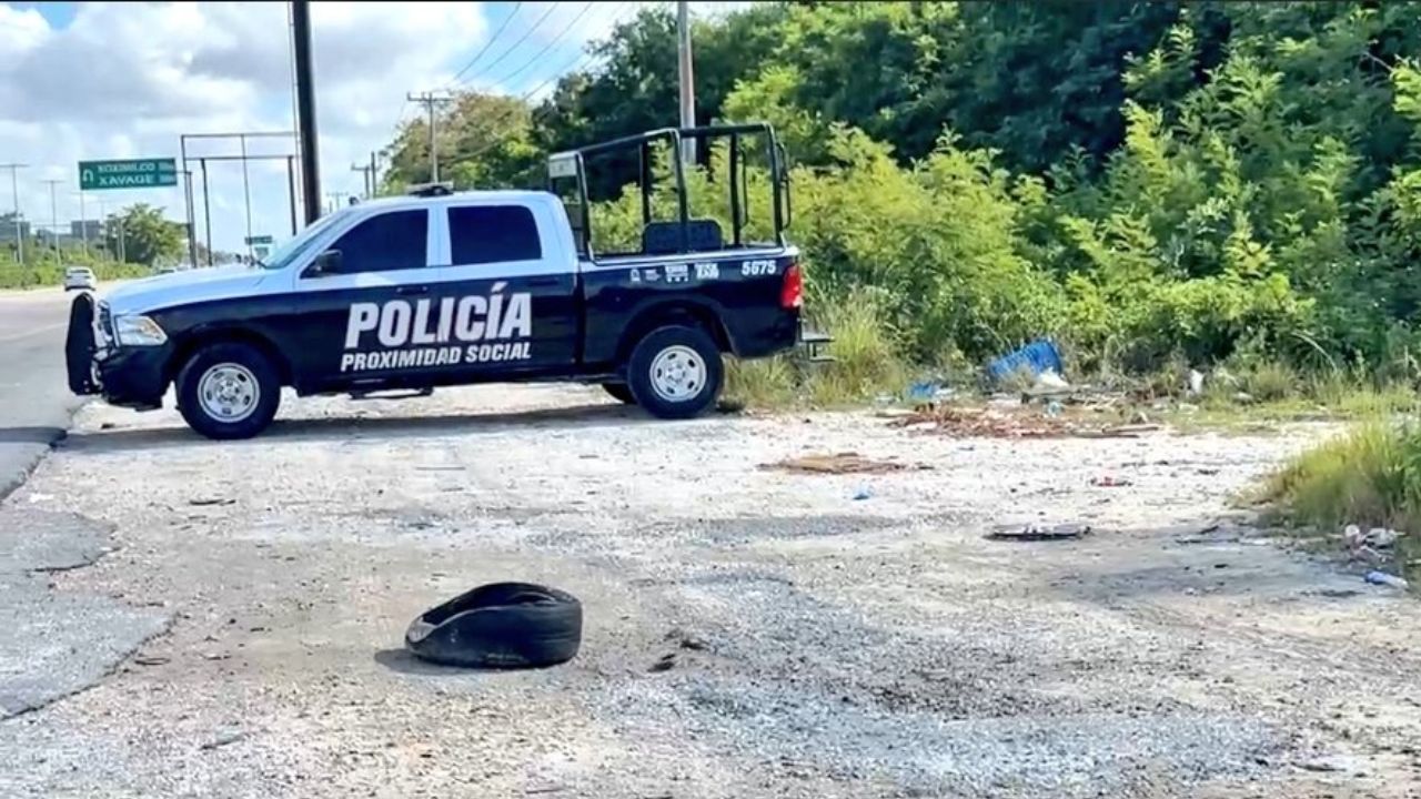 Varios cuerpos ejecutados fueron hallados a un costado de la carretera federal Cancún-Puerto Morelos