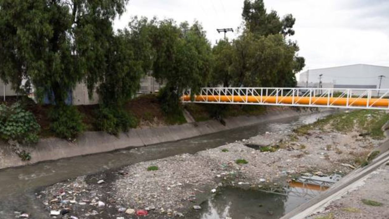 Vecinos encuentran cadáver flotando en las aguas del Río de los Remedios