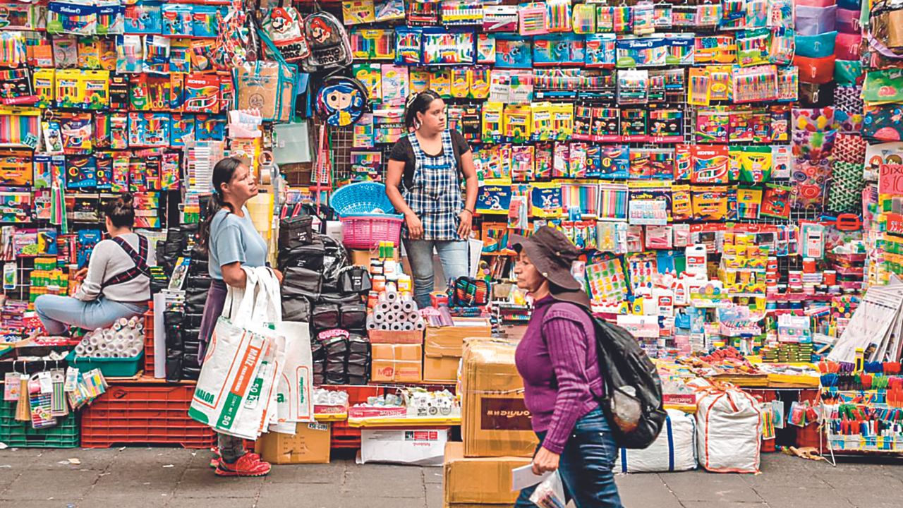 Volver a la escuela será toda una odisea para el bolsillo de los padres, ya que este año debido a la inflación y el encarecimiento de los productos