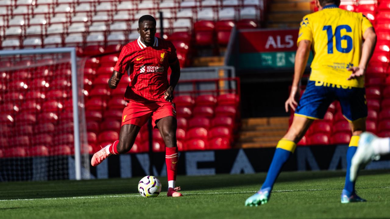 Horas después de golear ante su gente al Sevilla por marcador de 4-1, en Anfield, Liverpool concluyó su preparación rumbo a la temporada 2024-2025