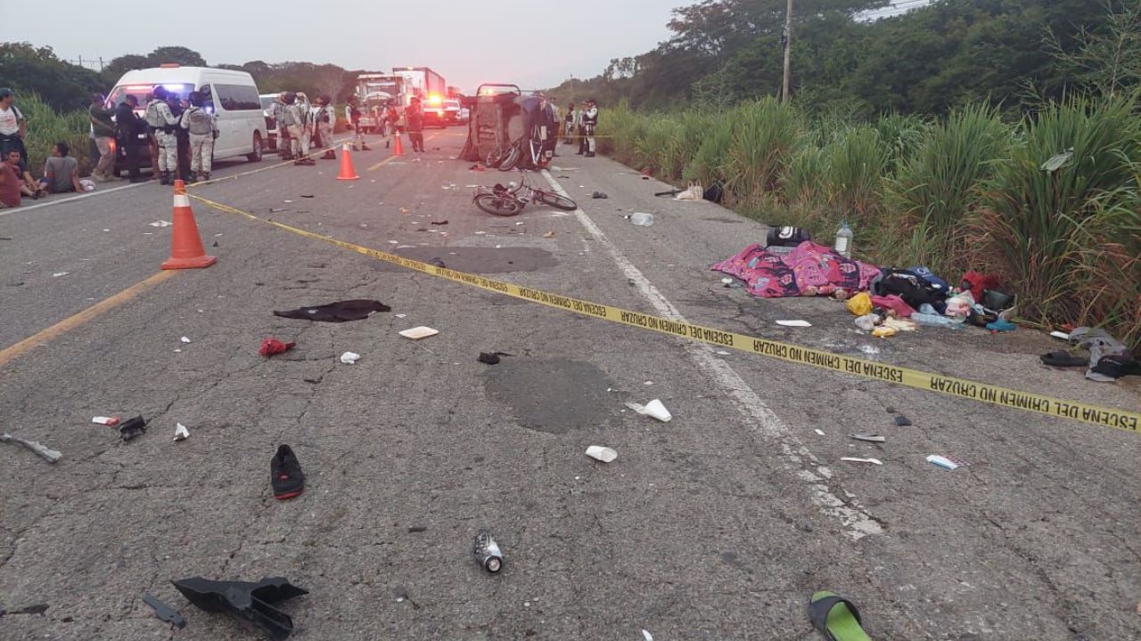 EMERGENCIA. La caravana caminaba por la carretera panamericana cuando fue embestida por un automovilista, quien se dio a la fuga.