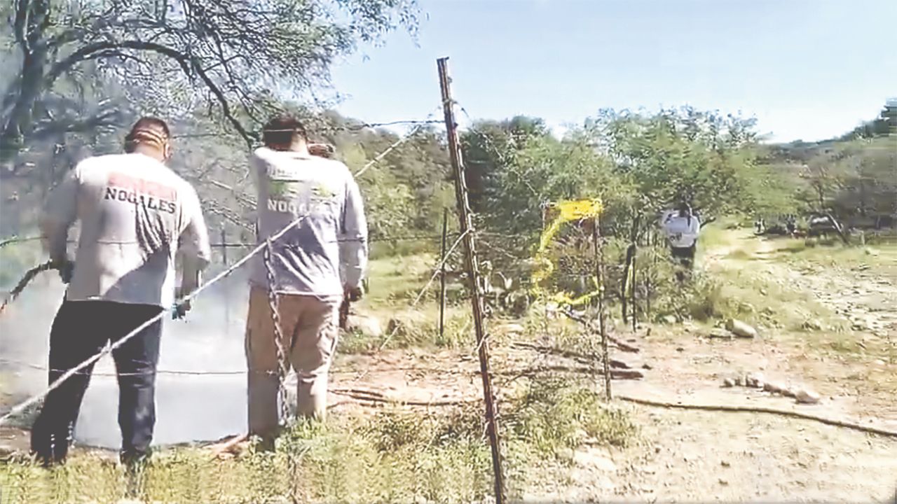 Luego de haber encontrado un pozo que utiliza el crimen como crematorio clandestino en Nogales, Sonora, madres buscadoras no pudieron acceder al predio para exhumar los resto