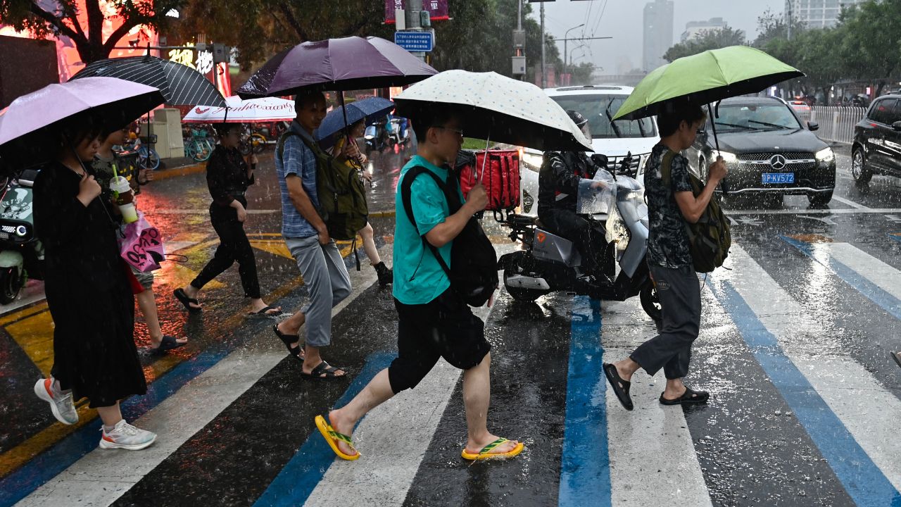 China publicó un plan para estimular el consumo de los hogares, centrándose en el cuidado infantil, la atención a las personas mayores y la restauración