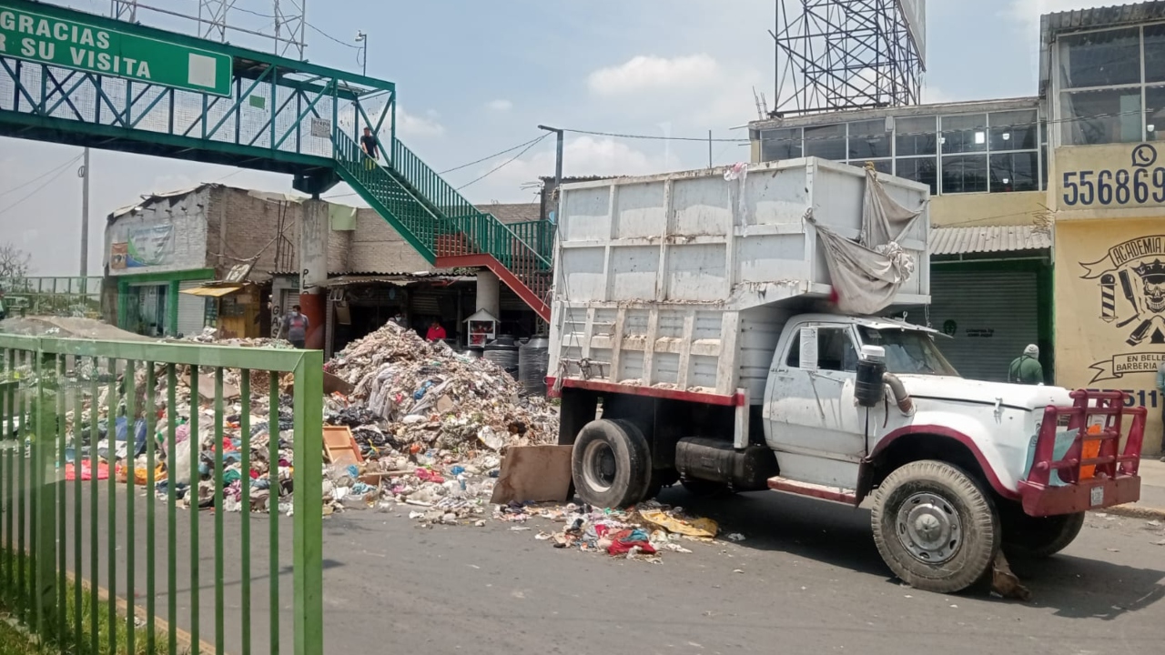 Foto: 24 horas/ Trabajadores recolectores de basura de Chimalhuacán y Nezahualcóyotl protestan contra extorciones